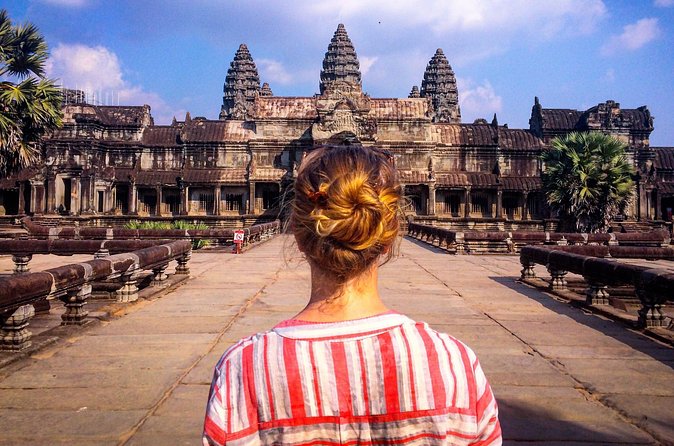 4-Day Cambodia Highlights Tour from Phnom Penh with Angkor Wat - Organization and service: strong guides, occasional hiccups
