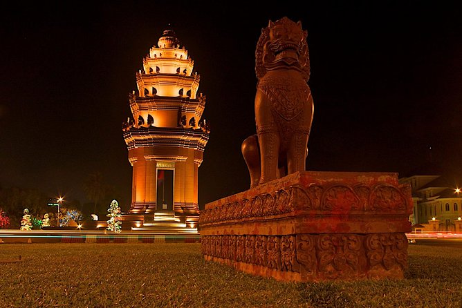4-Day Cambodia Highlights Tour from Phnom Penh with Angkor Wat - Day 1 in Phnom Penh: Royal Palace sights plus Tuol Sleng