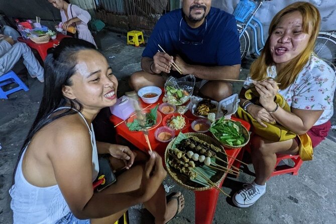 Authentic Walking Food Tour with Local Guide - ASEAN Food Village dessert stop in Phsar Kabko