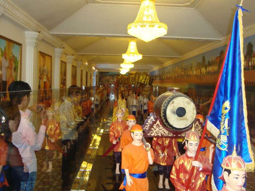 Best of Phnom Penh: Half-Day Private City Tour - Royal Palace and Silver Pagoda: power, religion, and details you can’t miss
