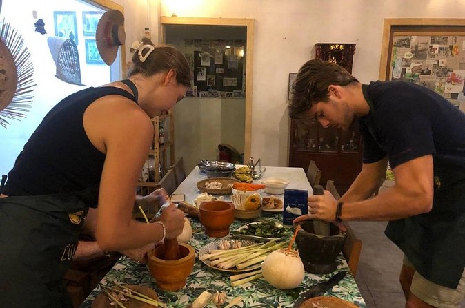 Cooking Class in Phnom Penh - 7:15 PM dessert and 7:30 PM slide presentation on Khmer food