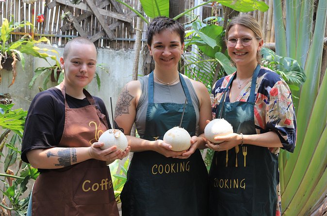 Cooking Class in Phnom Penh - By 8:00 PM: the dinner you make, plus drinks