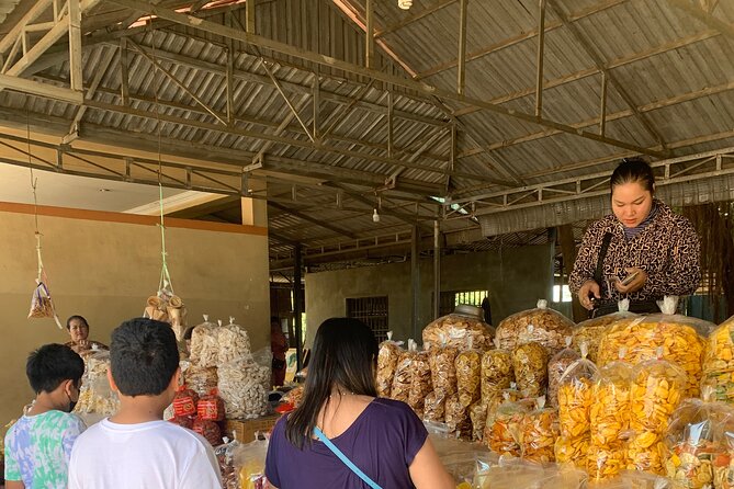 Day Tour In Phnom Penh With Bophany - Central Market: end with real Phnom Penh life