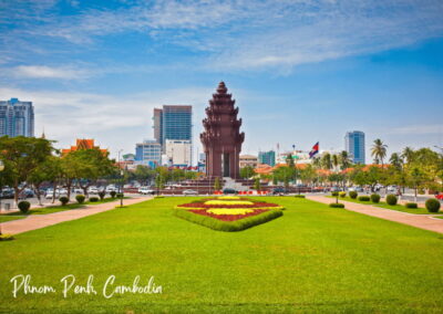 Explore Phnom Penh, Cambodia's Capital City, French Guide - Royal Palace & Silver Pagoda: rules, scale, and the 5,000 silver blocks