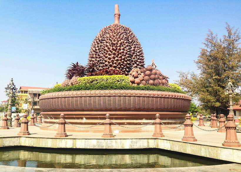 From Phnom Penh: Kampot and Kep Day Trip with English Guide - Kampot River stroll + salt field time: scenery with meaning