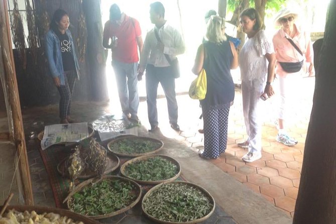 Full-Day Phnom Penh City & Silk Island with a local Tuk Tuk Tours - Mekong Silk Island: Koh Dach, ferry crossing, and silk weaving lessons