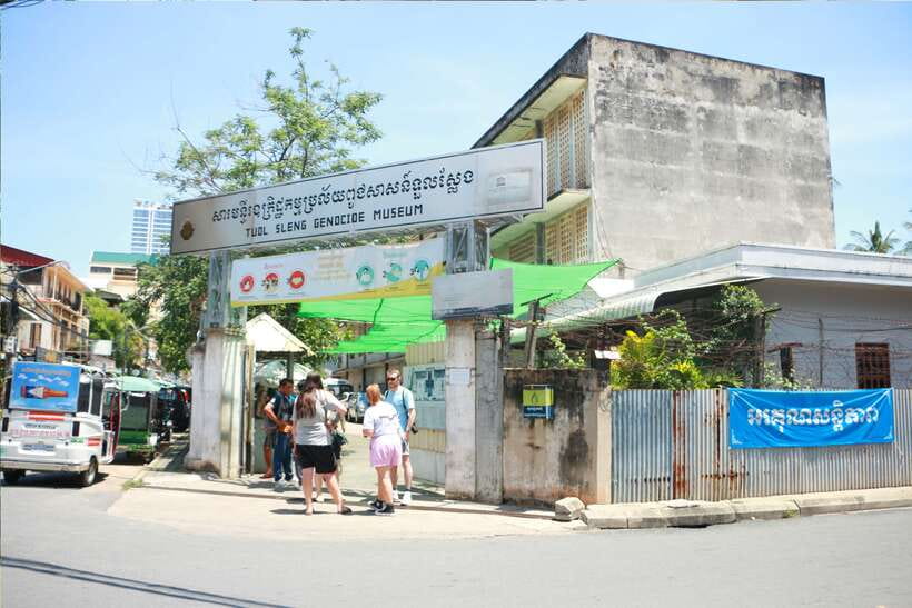 Full Day Phnom Penh City Tour with Private vehicle and guide - Key points worth knowing