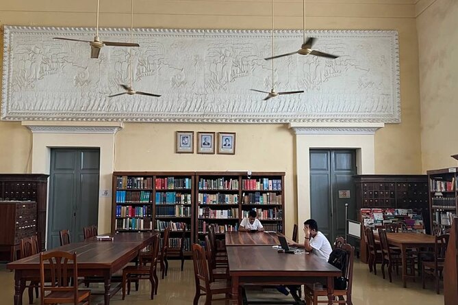 Guided Phnom Penh Heritage Tour - Wat Phnom and the Royal Area Without the Time Sink