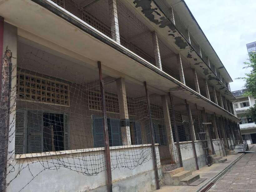 Half Day To Killing Field & S21 Genocidal Museum - Should you book Half Day to Tuol Slang & S21 plus Killing Fields?