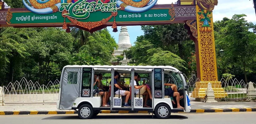 Heritage tour of Phnom Penh in electric bus - 19 stops, 22 sites: what you’re actually seeing at each phase