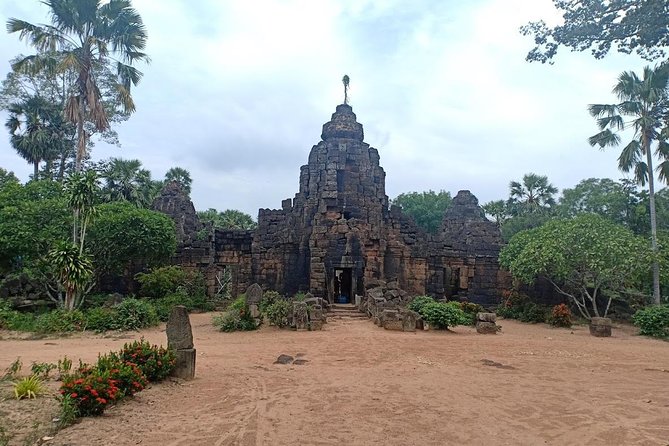Killing Field & Paddy Rice Fields Tuk Tuk Adventure - Tonle Bati and Ta Prohm: Paddy Fields, a Lake Break, and a Late-12th-Century Temple