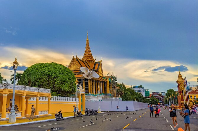 Koh Dach Silk Island and Phnom Penh Full Day Private Tour - Key things worth knowing before you go