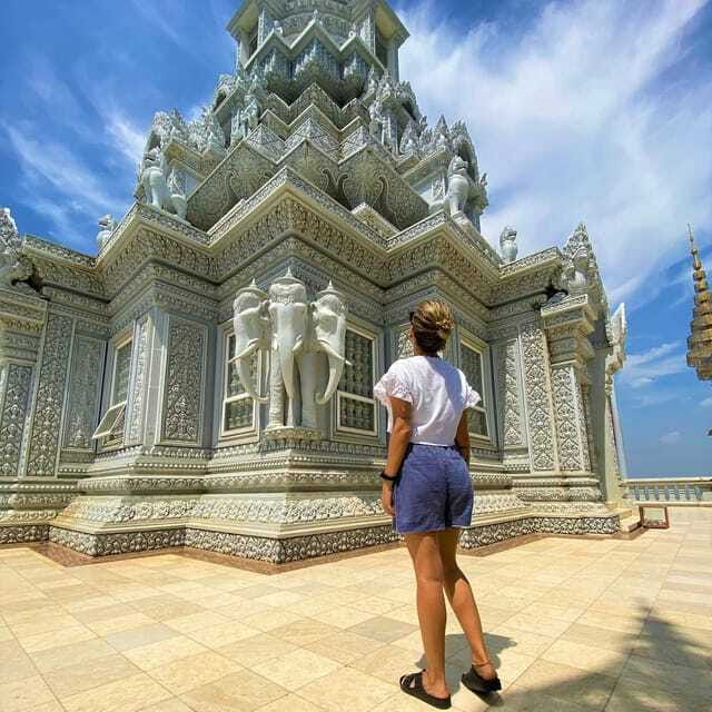 Oudong Mountain & Phnom Baset Private Tours from Phnom Penh - Scenic Stop on Phreah Reach Traop Mountain: Quick Views, Good Reset