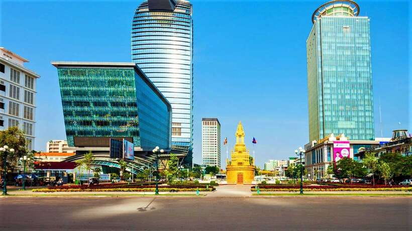 Oudong Mountain & Phnom Penh Full Day Private Tour - Oudong Mountain: why this stop is the whole point of the morning