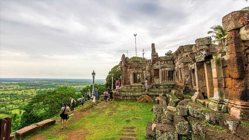 Phnom Chisor & Tonle Bati Private Tours from Phnom Penh - Two extra viewpoint photo stops that keep the day from going stale