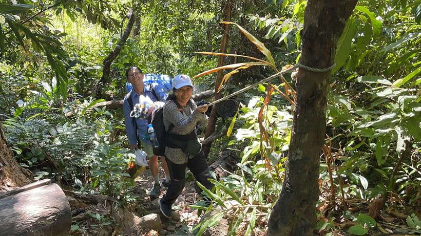Phnom Penh: 2-Day Aural Mountains Hiking Adventure - Hidden Viewpoints and the Late Phnom Penh Arrival