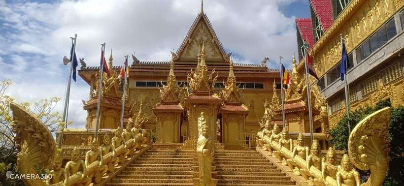 Phnom Penh: City & Silk Island Full or Half Day Tour - Central Market: Shopping time that doesn’t feel like a detour