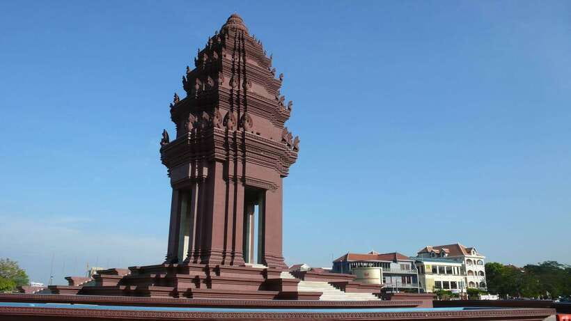 Phnom Penh City Tour + Mekong River Boat Trip - How the 10-Hour Loop Works in Phnom Penh