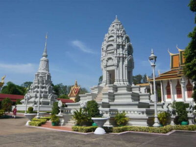 Phnom Penh City Tour + Mekong River Boat Trip - Royal Palace and Silver Pagoda: Cambodia’s Sacred Center