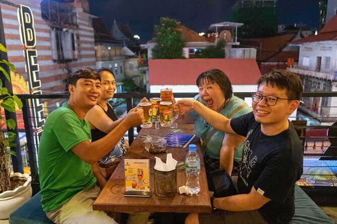Phnom Penh Evening Food Tour - Inclusive 5 stops local Tastings - Wat Botum Park and Num Banh Chok: Khmer Noodles Done Right