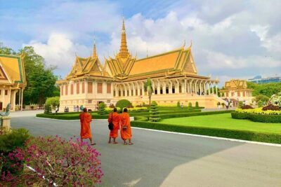 Phnom Penh Full Day Private Tour Included All Admission Tickets - Royal grounds: Royal Palace and Silver Pagoda