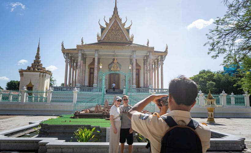 Phnom Penh Historical Sites Tour by Tuk Tuk - Silver Pagoda to Wat Phnom: Switching From State Ceremony to Local Prayer