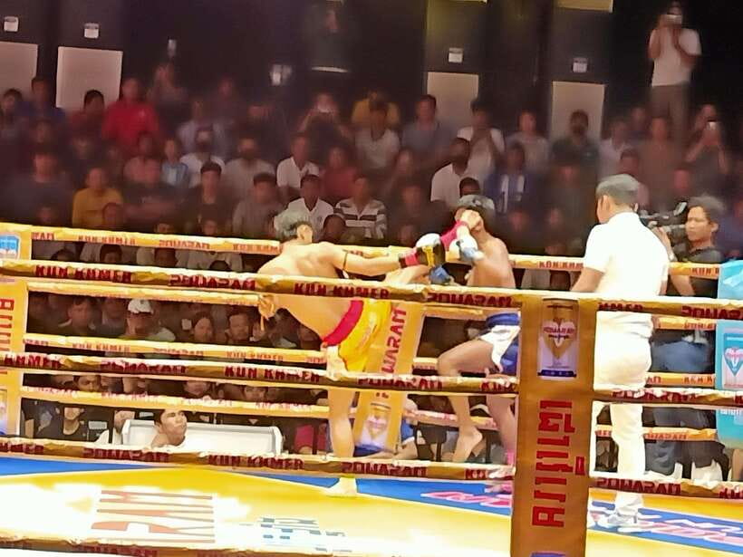 Phnom Penh: Live Khmer Traditional Boxing Tickets - Photo Time With Boxers and Stepping Into the Ring