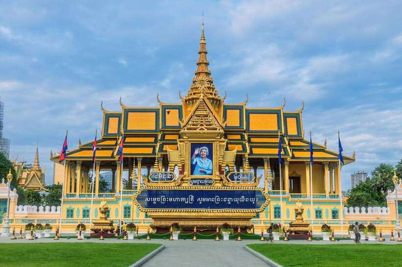 Phnom Penh: Mekong River Sunset Cruise with free flow drink - Key things to know before you go
