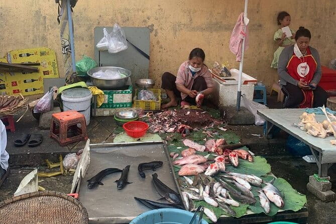 Phnom Penh Morning Breakfast, Market and Art Tour by Tuktuk - What the $35 Price Actually Buys You in Phnom Penh