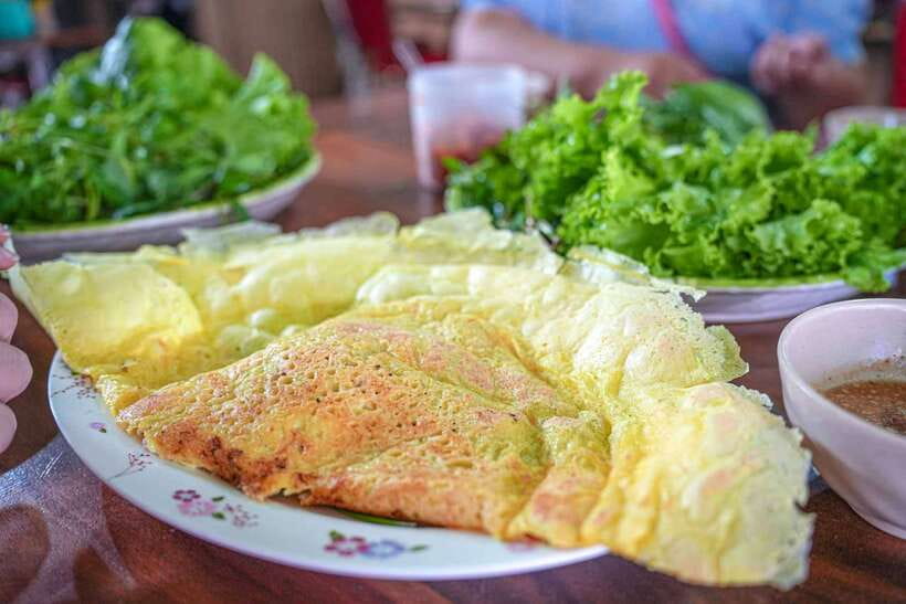 Phnom Penh: Morning Market & Guided Breakfast Tour by Tuktuk - Key things to know before you go