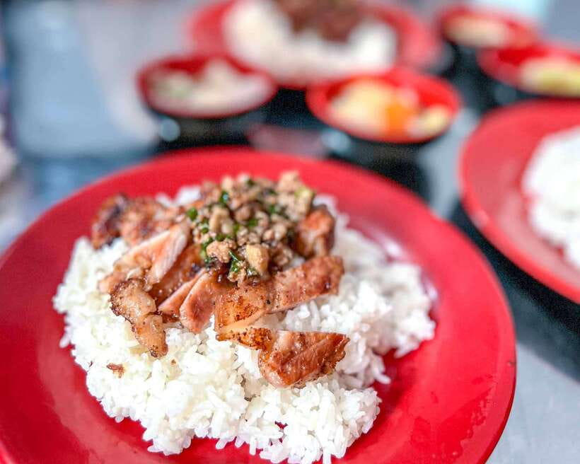 Phnom Penh: Morning Market & Guided Breakfast Tour by Tuktuk - Stop 3: Pork & rice with homemade pickles and soup