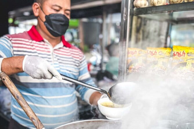 Phnom Penh Night City Highlights & Local Food tour by Tuktuk - Value and pricing: what $49 buys (and where it’s actually worth it)