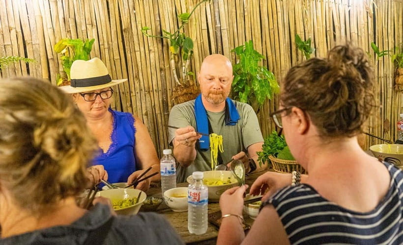Phnom Penh: Night Foodie Tour by Tuk Tuk with Drinks - The Final Beer Stop: A Relaxed Local Bar Finish