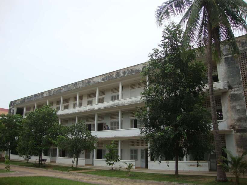 Phnom Penh: S-21 Prison and Killing Fields Half-Day Tour - FAQ