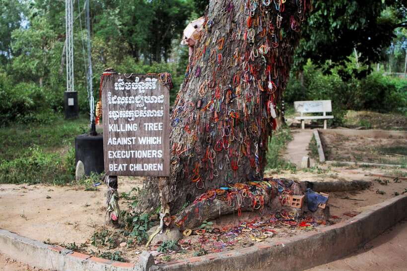 Phnom Penh :S21 Tuol Sleng Museum & Killing Field Tour - Guides, pace, and the kind of explanations you want