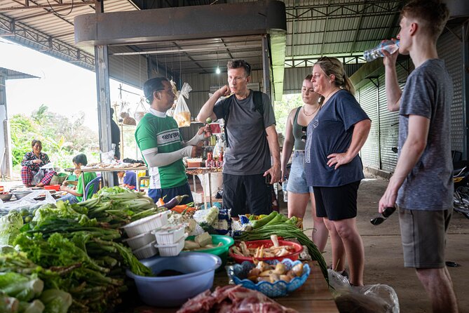 Phnom Penh Silk Island Bike Tour/ E-Bike or Tuk Tuk - Food and village stops: markets, tofu skin, and the small surprises