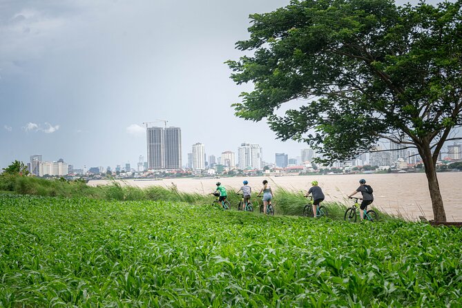 Phnom Penh Silk Island Bike Tour/ E-Bike or Tuk Tuk - Who’s this for: fitness level, pacing, and group size