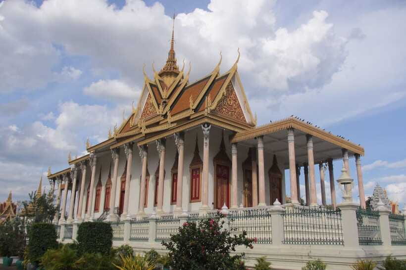 Phnom Penh Small Group City Tour - Who should book this Phnom Penh small-group city tour