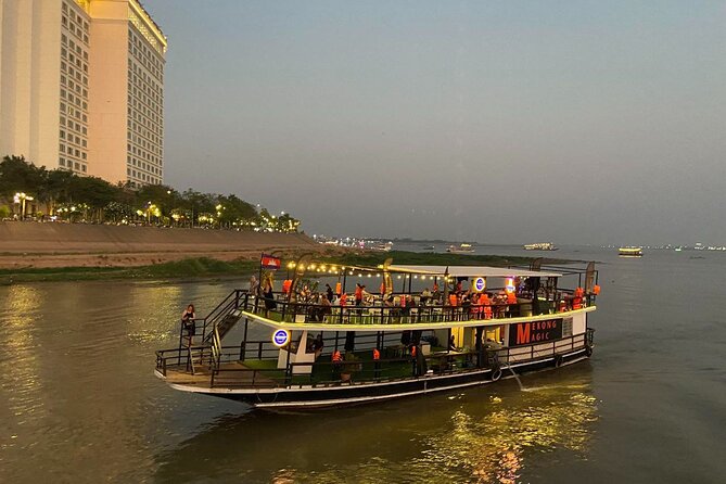 Phnom Penh: Sunset Cruise-Free Beers-Sodas-BBQ Buffet-fruit plate - Key things I’d plan around