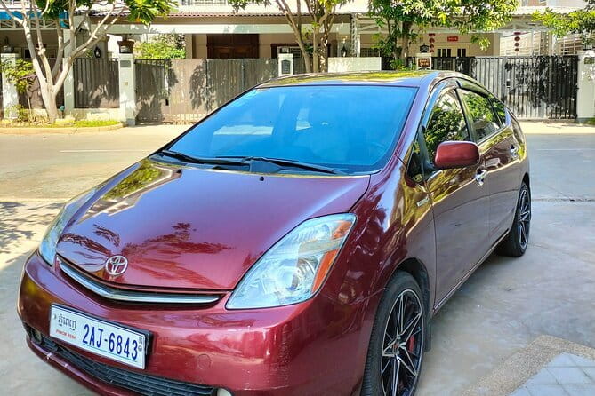 Phnom Penh Techo International Airport Transfer/Pick-up/Drop-off - The ride itself: comfort, WiFi, and a driver who talks