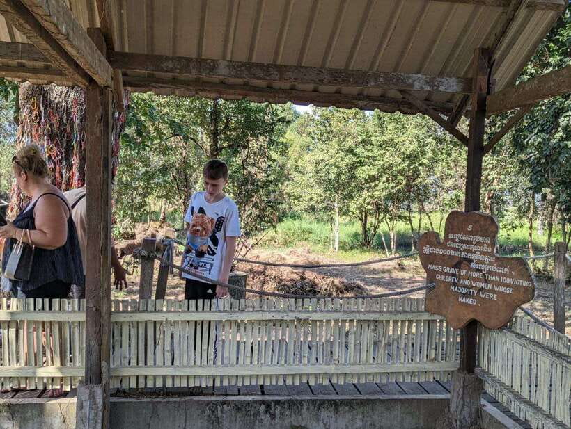 Phnom Penh: The Killing Fields & Tuol Sleng Genocide Museum - Key things you’ll notice on this Phnom Penh genocide tour