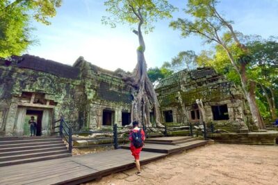 Phnom Penh to Siem Reap, Angkor Wat & Return, 2 Day Private Tour - Day 1: Oudong Hill Views, Skun Market Life, and a Straight Shot Toward Siem Reap