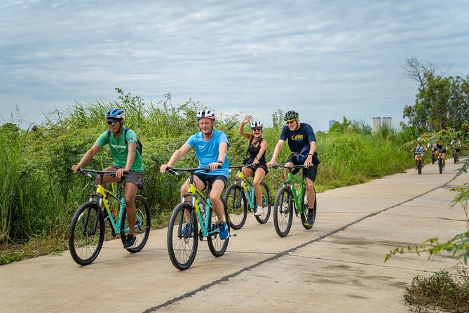 Phnom Penh to Silk Island Sunset Bike Tour/ E-Bike or Tuk Tuk - The sunset finish: riverside snacks, a drink, and the Phnom Penh glow