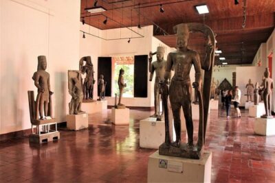 Phnom Penh Tours and Mekong River cruise - National Museum: a calmer room that sharpens everything later