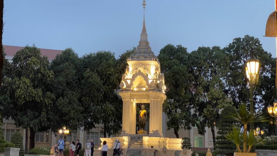 Phnom Penh: Walking Highlight City Tour - Who This Tour Suits Best (and Who Might Skip It)