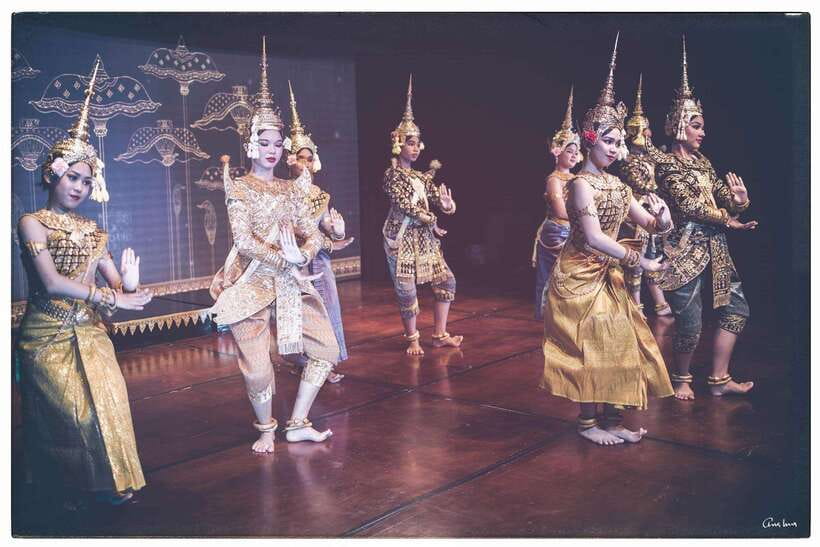 Princess Buppha Devi Dance School - Your one-hour show: classical dance, costumes, and the Abduction of Sita story