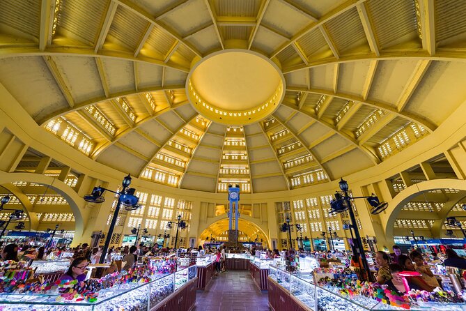 Private Half-Day Tour of Phnom Penh's Traditional Markets - The guide you’ll remember: English support, no pressure, and smart pacing