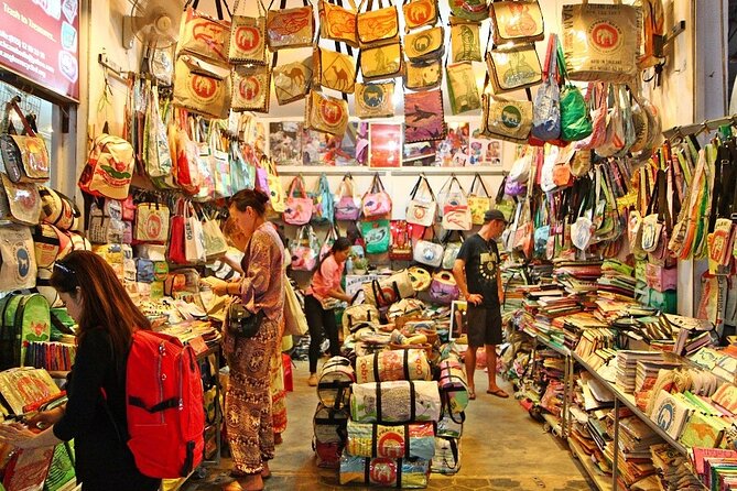 Private Half-Day Tour of Phnom Penh's Traditional Markets - What to eat and buy: your shopping strategy across the three markets
