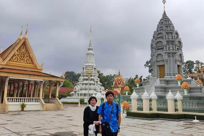 Private Tour: Phnom Penh City Tour Full Day - The guide factor: English, empathy, and how you’ll experience the day