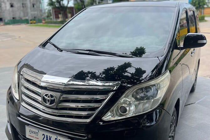Private Transfer from Phnom Penh to Siem Reap by VIP Alphard 2010 - What your ride includes: WiFi, bottled water, and the lounge-seat comfort